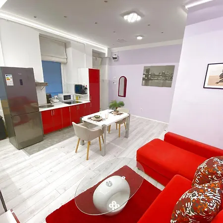 Yes, Yes! Lovely Good Amenities Center * 布达佩斯