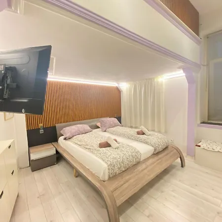 Appartement Yes, Yes! Lovely Good Amenities Center *