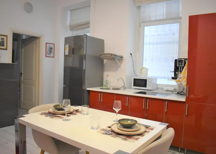 Yes, Yes! Lovely Good Amenities Center *