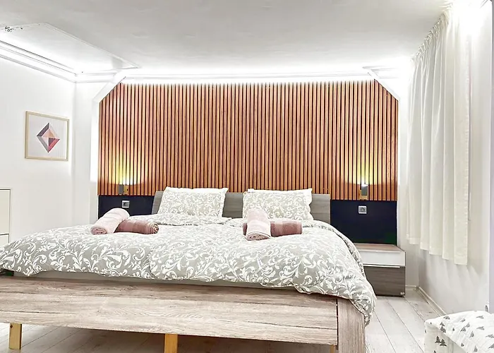 Yes, Yes! Lovely Good Amenities Center *