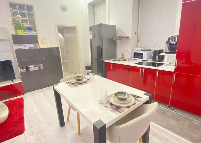 Yes, Yes! Lovely Good Amenities Center * Budapest
